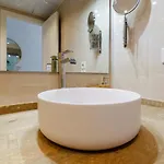 Stayatsas Marbella Luxury 2 Bedroom Apartment, 80 M2 Private Terrace, Huge Pools, Private Parking Walk To Beach & Puerto Banus Marbella
