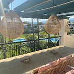 Stayatsas Marbella Luxury 2 Bedroom Apartment, 80 M2 Private Terrace, Huge Pools, Private Parking Walk To Beach & Puerto Banus Apartamento *