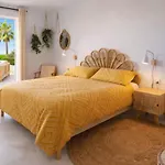 Stayatsas Marbella Luxury Apartment 80 M2 Terrace, Pools & Parking Апартаменти