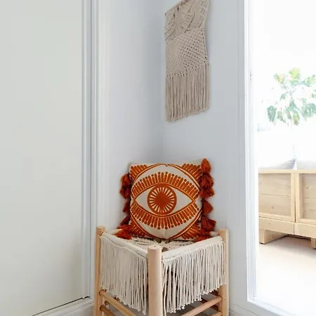 Stayatsas Marbella Luxury 2 Bedroom Apartment, 80 M2 Private Terrace, Pools, Walk To Beach & Puerto Banus Appartement