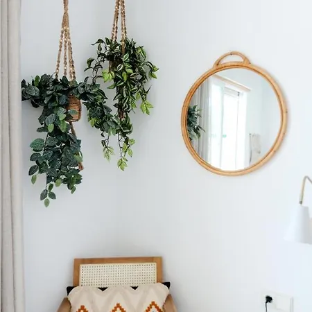 Stayatsas Marbella Luxury 2 Bedroom Apartment, 80 M2 Private Terrace, Pools, Walk To Beach & Puerto Banus Lejlighed