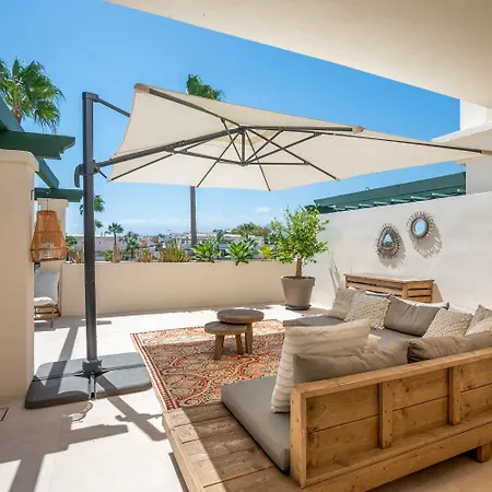 Stayatsas Marbella Luxury 2 Bedroom Apartment, 80 M2 Private Terrace, Pools, Walk To Beach & Puerto Banus *