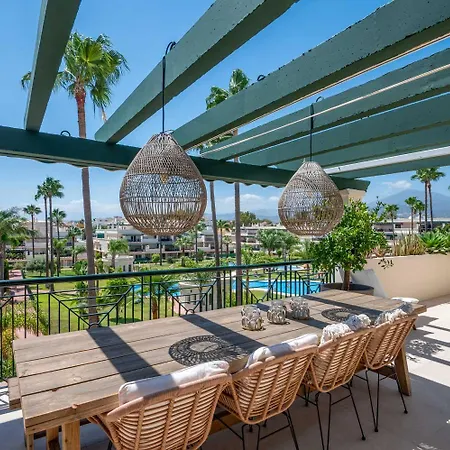 Lejlighed Stayatsas Marbella Luxury 2 Bedroom Apartment, 80 M2 Private Terrace, Pools, Walk To Beach & Puerto Banus
