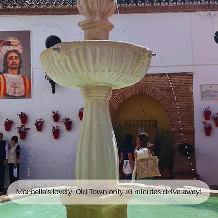 Stayatsas Marbella Luxury 2 Bedroom Apartment, 80 M2 Private Terrace, Pools, Walk To Beach & Puerto Banus *