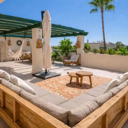Stayatsas Luxury 80 M2 Terrace, Pools & Parking アパート マルベーリャ