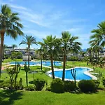 Stayatsas Marbella Luxury Apartment 80 M2 Terrace, Pools & Parking Apartmán