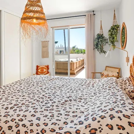 Stayatsas Luxe App Vlakbij Strand, 80 M2 Terras, Grote Zwembaden Apartment