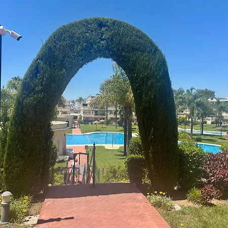 Stayatsas Luxe App Vlakbij Strand, 80 M2 Terras, Grote Zwembaden * Marbella