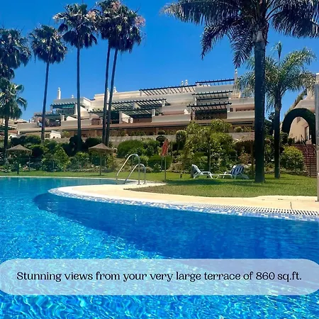 Stayatsas Luxury 2 Bedroom Apartment, 80 M2 Private Terrace, Pools, Walk To & Puerto Banus *