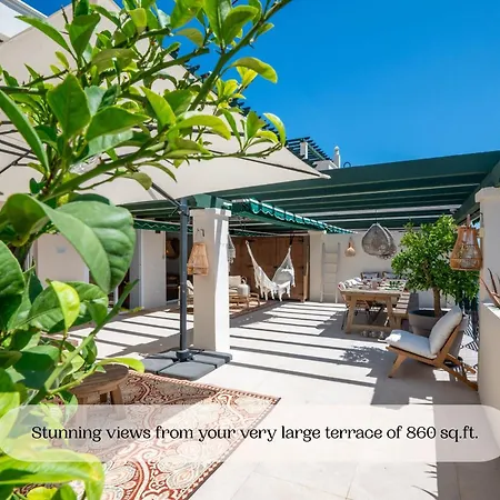 Stayatsas Luxury 2 Bedroom Apartment, 80 M2 Private Terrace, Pools, Walk To & Puerto Banus Apartamento Marbella