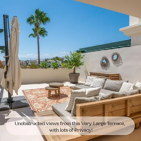 Stayatsas Marbella Luxury 2 Bedroom Apartment, 80 M2 Private Terrace, Pools, Walk To Beach & Puerto Banus 아파트 *