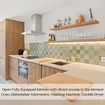 아파트 Stayatsas Marbella Luxury 2 Bedroom Apartment, 80 M2 Private Terrace, Pools, Walk To Beach & Puerto Banus