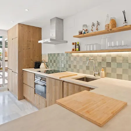 Stayatsas Luxury 2 Bedroom Apartment, 80 M2 Private Terrace, Pools, Walk To & Puerto Banus * Marbellac
