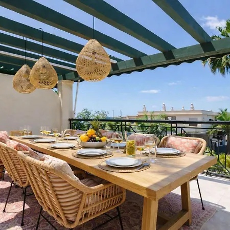 Stayatsas Luxury 80 M2 Terrace, Pools & Parking Apartament