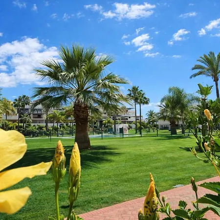 Stayatsas Marbella Luxury Apartment 80 M2 Terrace, Pools & Parking Apartment *