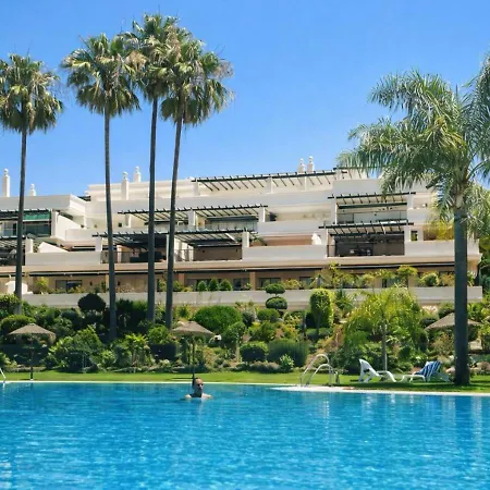 Stayatsas Luxury 80 M2 Terrace, Pools & Parking Μαρμπέλλα