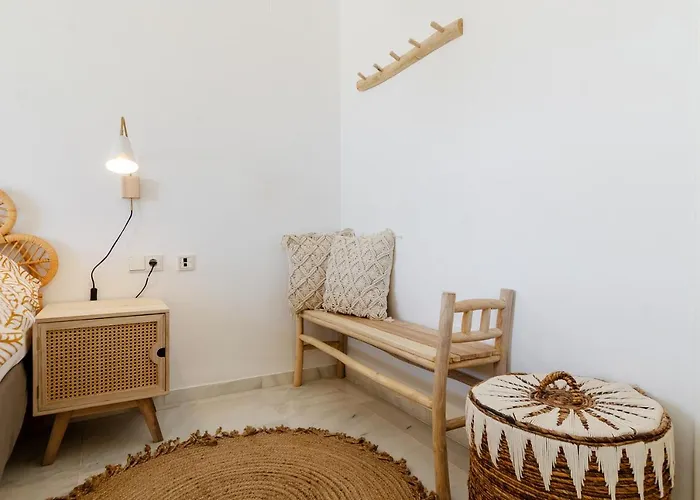 Apartamento Stayatsas Luxury 2 Bedroom Apartment, 80 M2 Private Terrace, Pools, Walk To & Puerto Banus