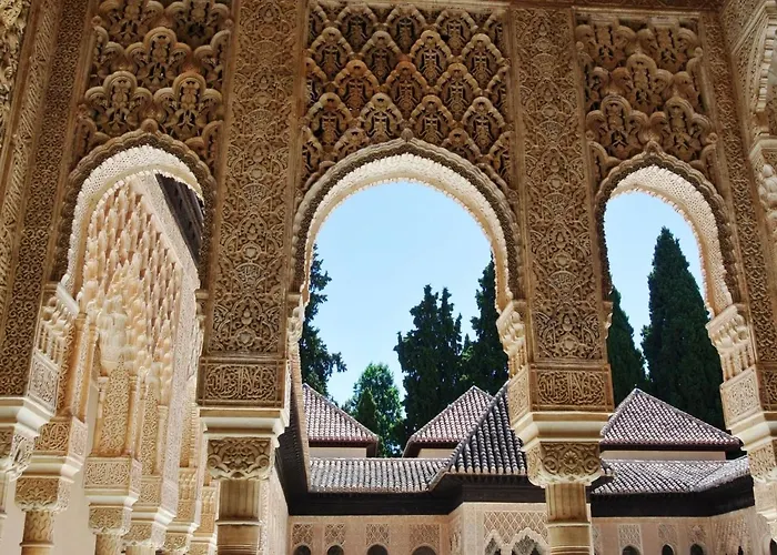 Stayatsas Luxury 2 Bedroom Apartment, 80 M2 Private Terrace, Pools, Walk To & Puerto Banus Apartamento