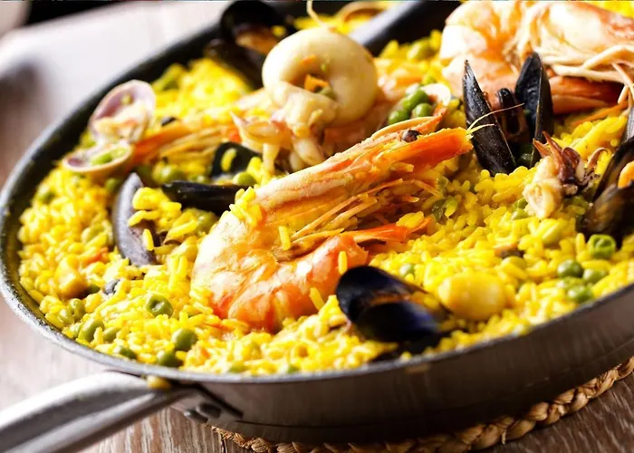 Stayatsas Luxury 2 Bedroom Apartment, 80 M2 Private Terrace, Pools, Walk To & Puerto Banus Apartamento Marbella