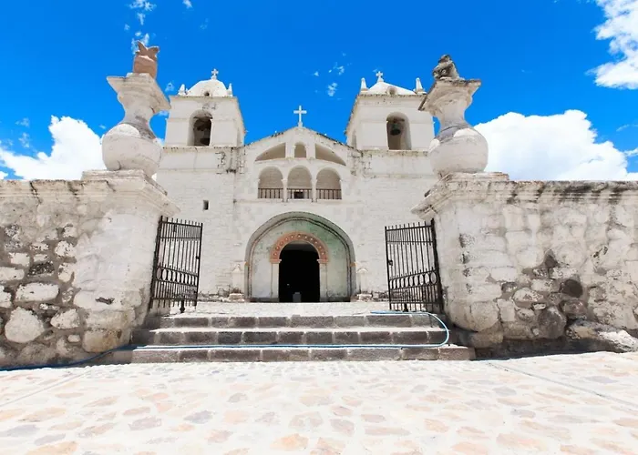 Apartamento Stayatsas Luxury 2 Bedroom Apartment, 80 M2 Private Terrace, Pools, Walk To & Puerto Banus Marbella