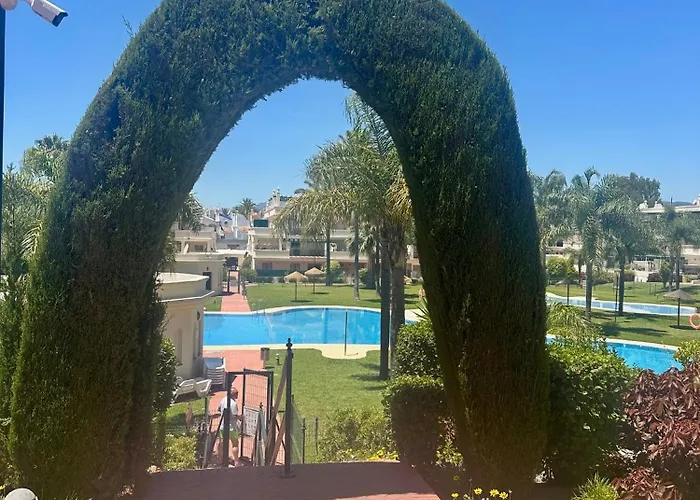 Stayatsas Luxury 2 Bedroom Apartment, 80 M2 Private Terrace, Pools, Walk To & Puerto Banus * Marbella