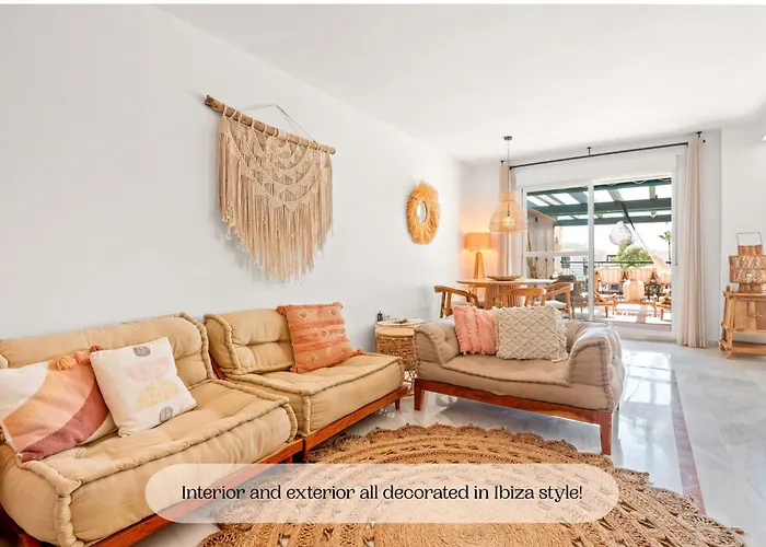 Stayatsas Luxury 2 Bedroom Apartment, 80 M2 Private Terrace, Pools, Walk To & Puerto Banus Apartamento