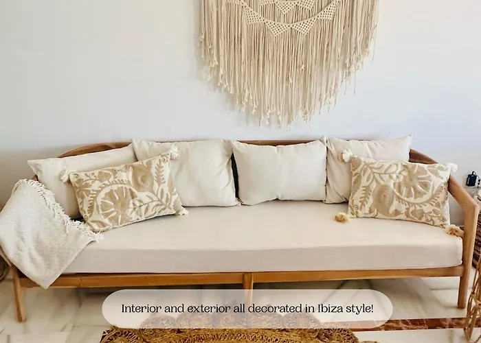 Apartamento Stayatsas Luxury 2 Bedroom Apartment, 80 M2 Private Terrace, Pools, Walk To & Puerto Banus *