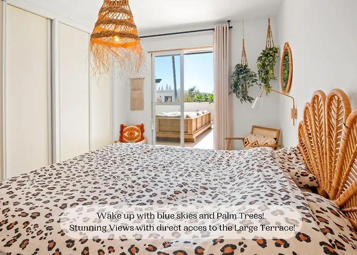 Stayatsas Luxury 2 Bedroom Apartment, 80 M2 Private Terrace, Pools, Walk To & Puerto Banus * Marbella