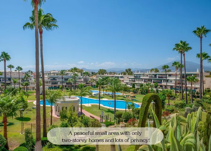 Stayatsas Luxury 2 Bedroom Apartment, 80 M2 Private Terrace, Pools, Walk To & Puerto Banus Apartamento *