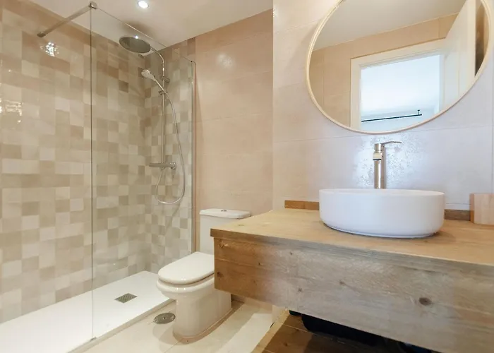 Apartment Stayatsas Luxury 2 Bedroom Apartment, 80 M2 Private Terrace, Pools, Walk To & Puerto Banus
