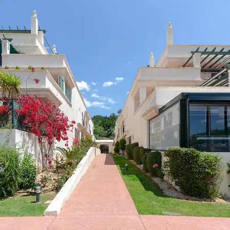 Апартаменты Stayatsas Marbella Luxury 2 Bedroom Apartment, 80 M2 Private Terrace, Pools, Walk To Beach & Puerto Banus *