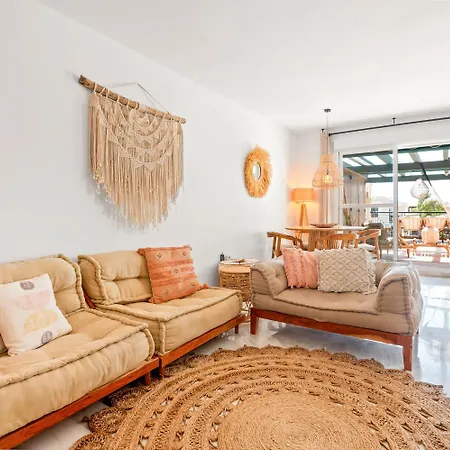 Stayatsas Marbella Luxury 2 Bedroom Apartment, 80 M2 Private Terrace, Pools, Walk To Beach & Puerto Banus Апартаменты *