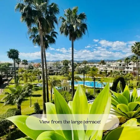 Stayatsas Marbella Luxury 2 Bedroom Apartment, 80 M2 Private Terrace, Pools, Walk To Beach & Puerto Banus
