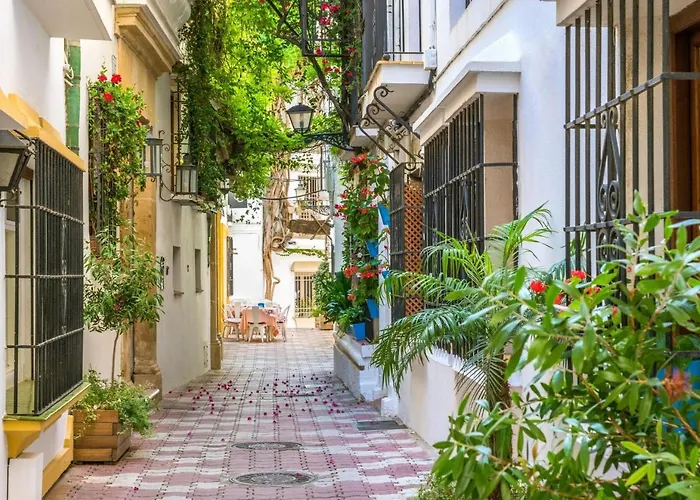 아파트 Stayatsas Luxury 2 Bedroom Apartment, 80 M2 Private Terrace, Pools, Walk To & Puerto Banus 마르베야