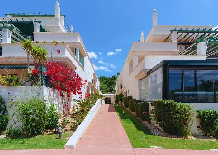 Stayatsas Luxury 2 Bedroom Apartment, 80 M2 Private Terrace, Pools, Walk To & Puerto Banus * Marbella